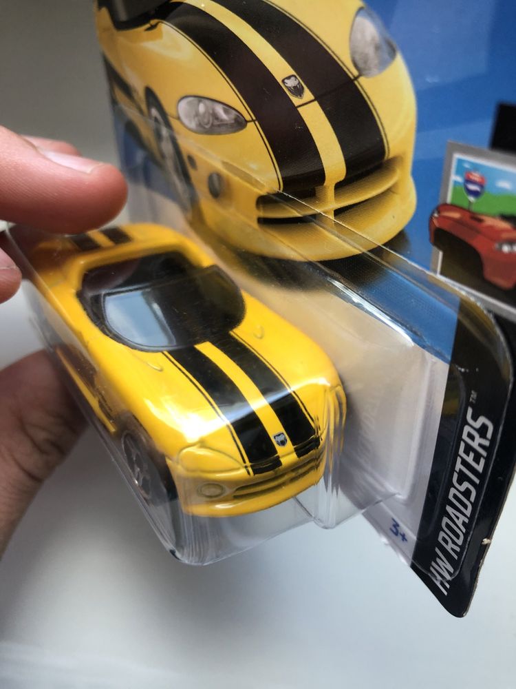 Hot wheels dodge viper rt/10 roadster хот вілс додж вайпер