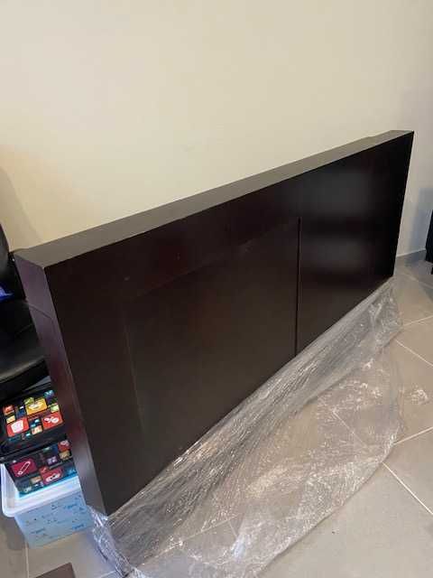 Mesa de Jantar para Sala com cadeiras - madeira maciça