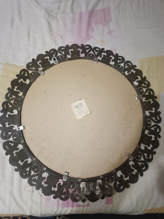 Продам декоративне кругле дзеркало у вінтажному стилі