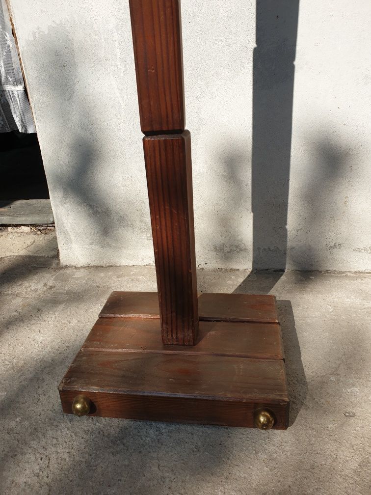 Lampka podłogowa PRL retro 152cm z białym kloszem abażurem drewniana