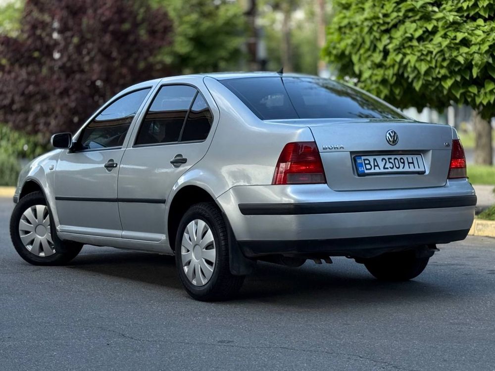 Volkswagen Bora 1.6 MPI АВТОМАТ ГАЗ4