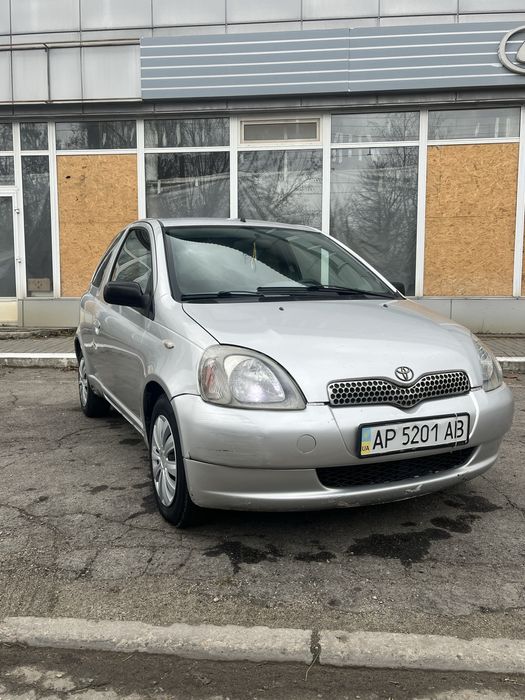 TOYOTA Yaris 2000г 1.3 бенз VVT-I Автомат Переоформление