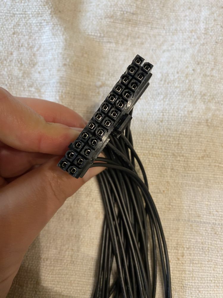 PSU Splitter 24 pin (Novo)