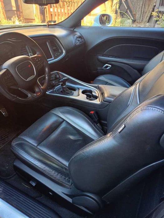 Dodge Challenger 3.6 AWD rok 2018