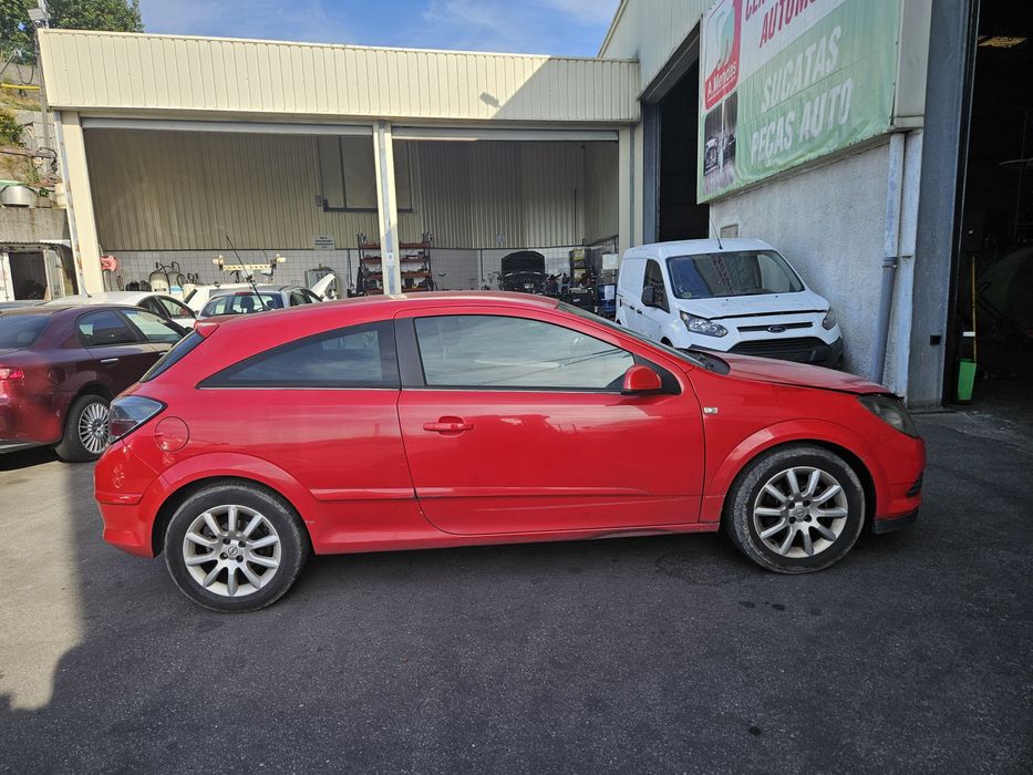 Opel Astra H GTC 1.4i de 2007 para peças