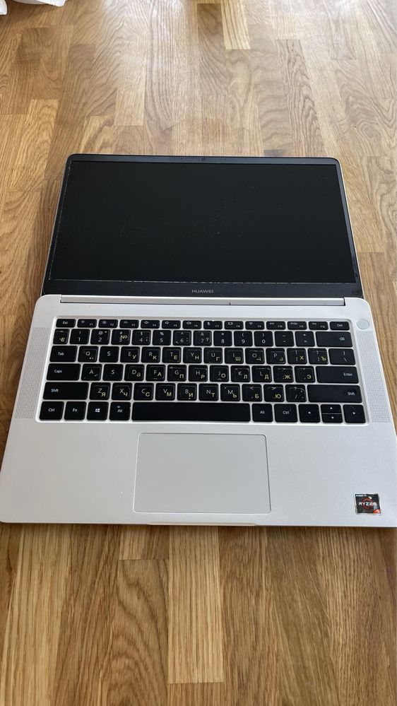 Laptop HUAWEI 14”