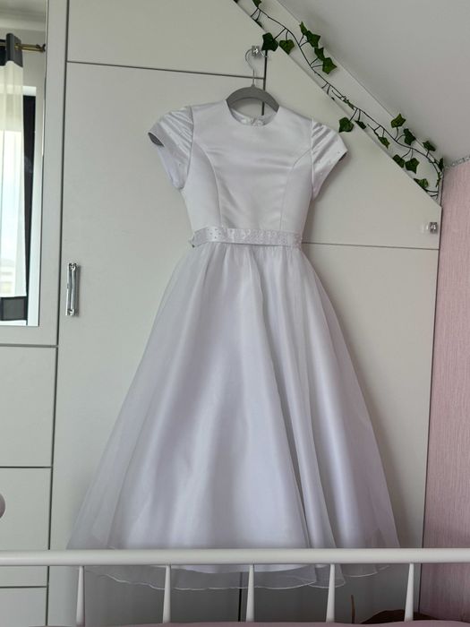 Piękna Sukienka komunijna + wianuszek - Nowoczesny Fason