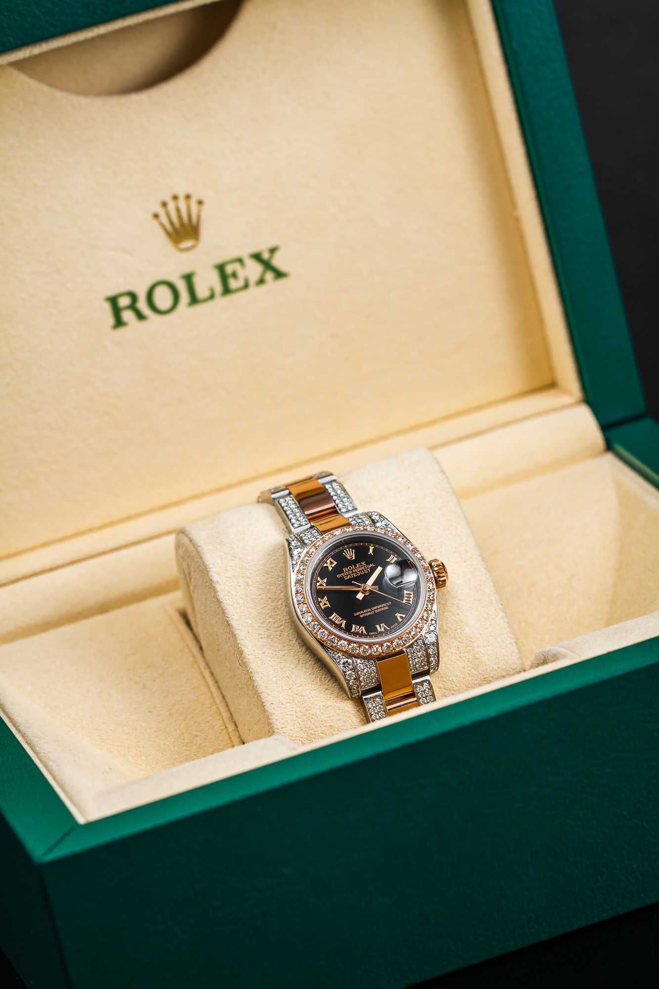 Rolex LADY DATEJUST 26 - czarna tarcza o złotych indeksach