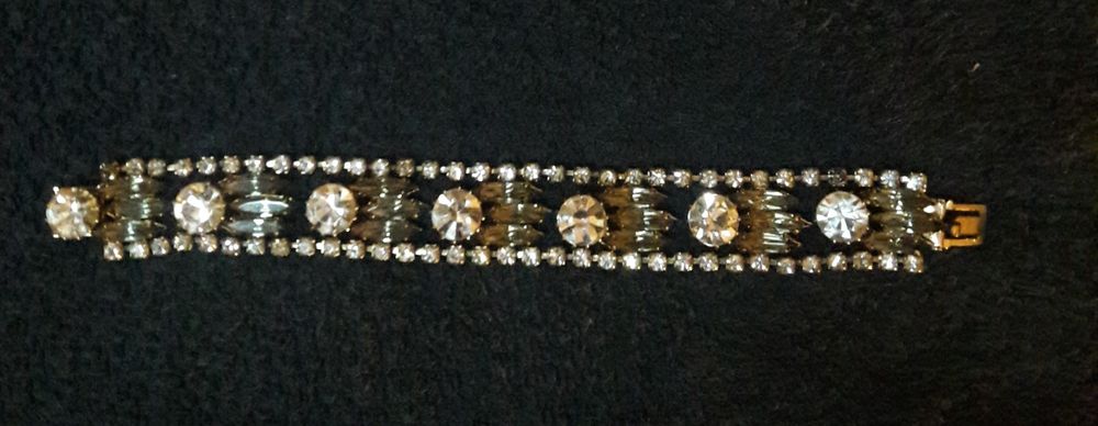 Браслет женский. Бижутерия.