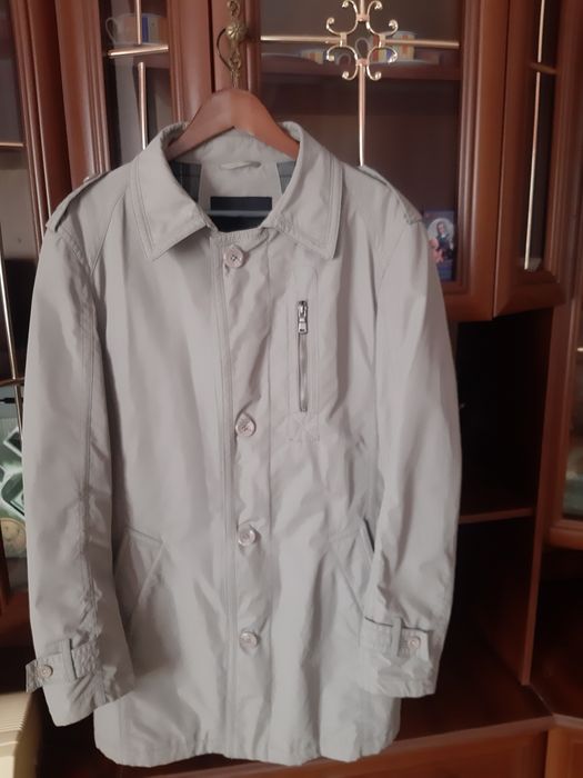 Продам пальто плащовка