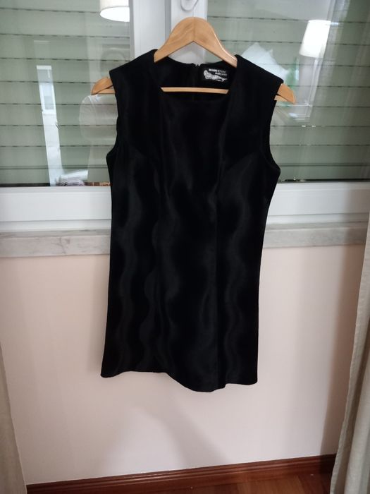 Vestido de veludo preto