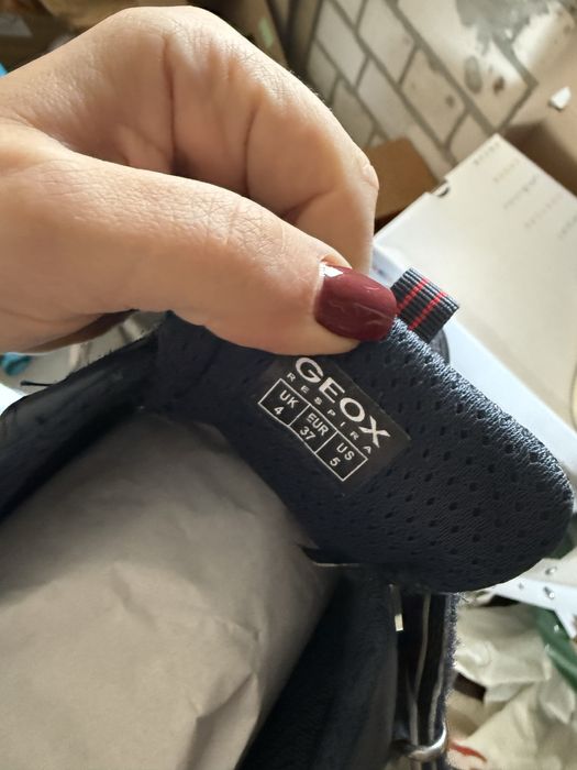 дитячі кросівки Geox