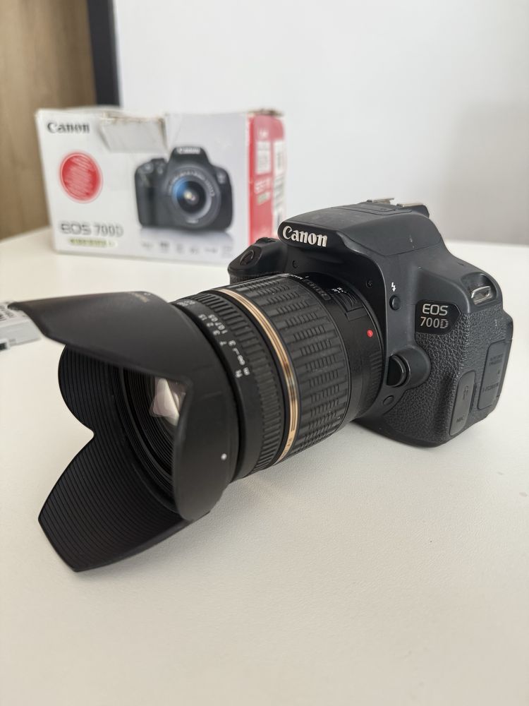 Aparat Canon 700D + 2x bat. +Obiektyw Tamron AF 17-50mm F/2.8