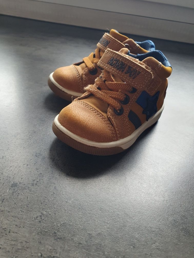 Wiosenno-jesienne buty Action boy r. 20
