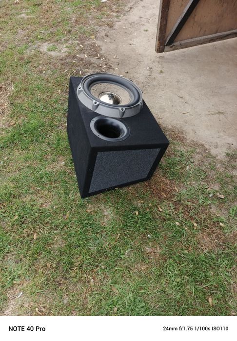 Skrzynia basowa JBL p 1222