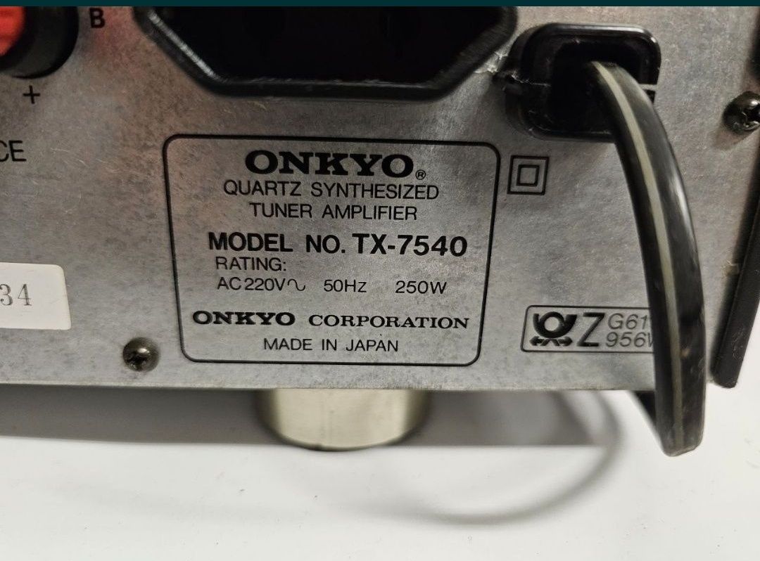 Amplituner Onkyo TX-7540.+1  Made in Japan.