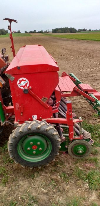 Sprzedam siewnik 3 metrowy