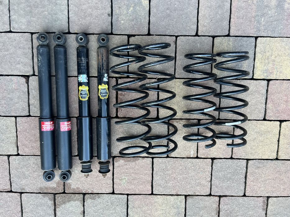 Suzuki jimny amortyzatory sprezyny