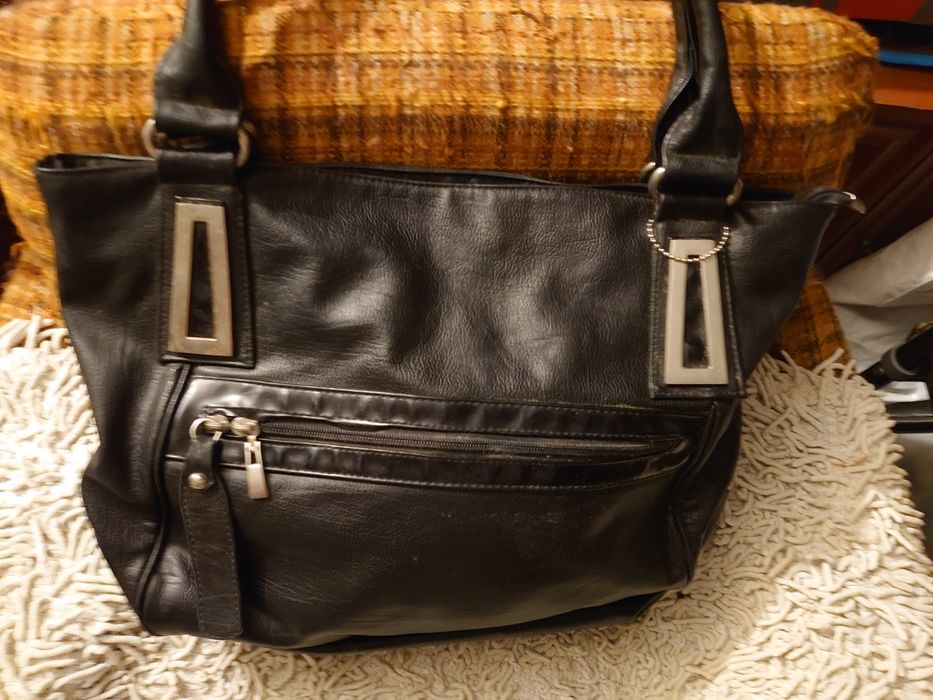 Сумка шкіряна чорна жіноча