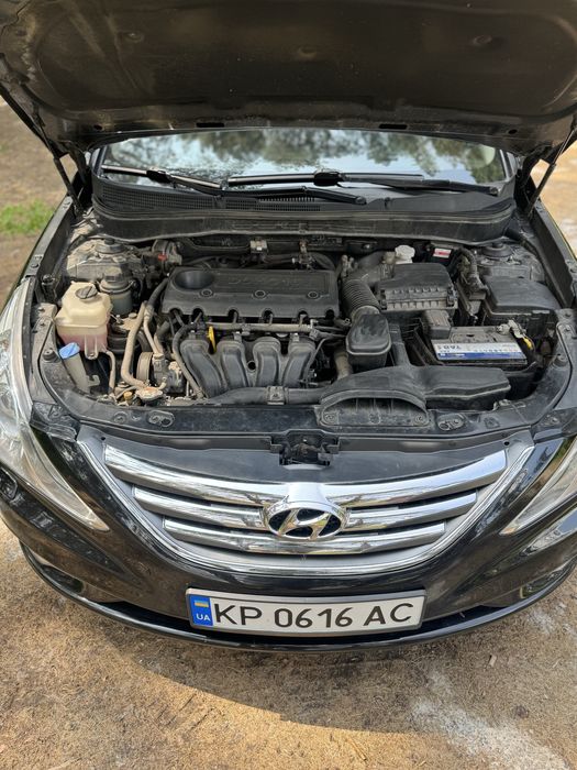 Hyundai Sonata 2014 • Газ/бензин • Максимальна комплектація