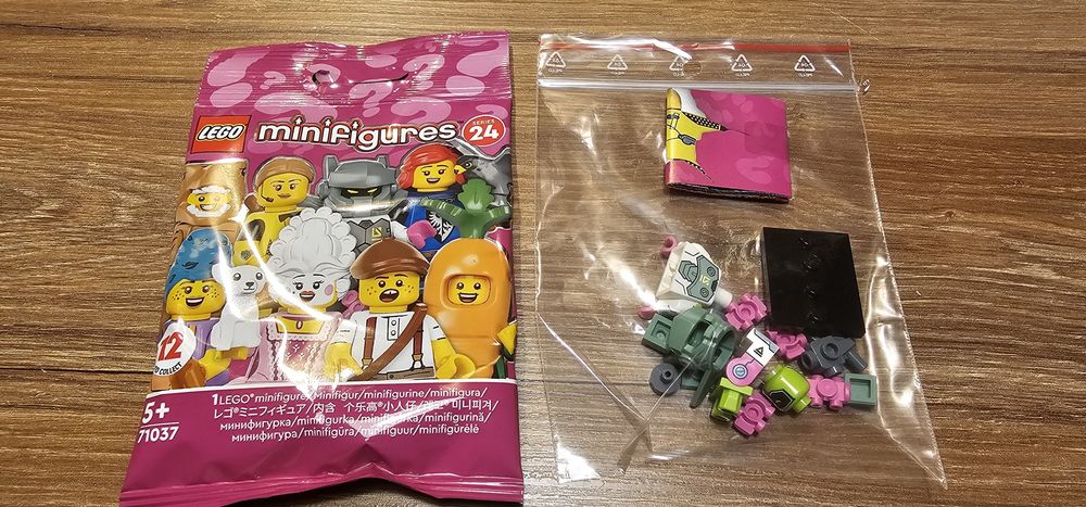 Lego seria series 24 figurka minifigurka 71037 robot wojownik