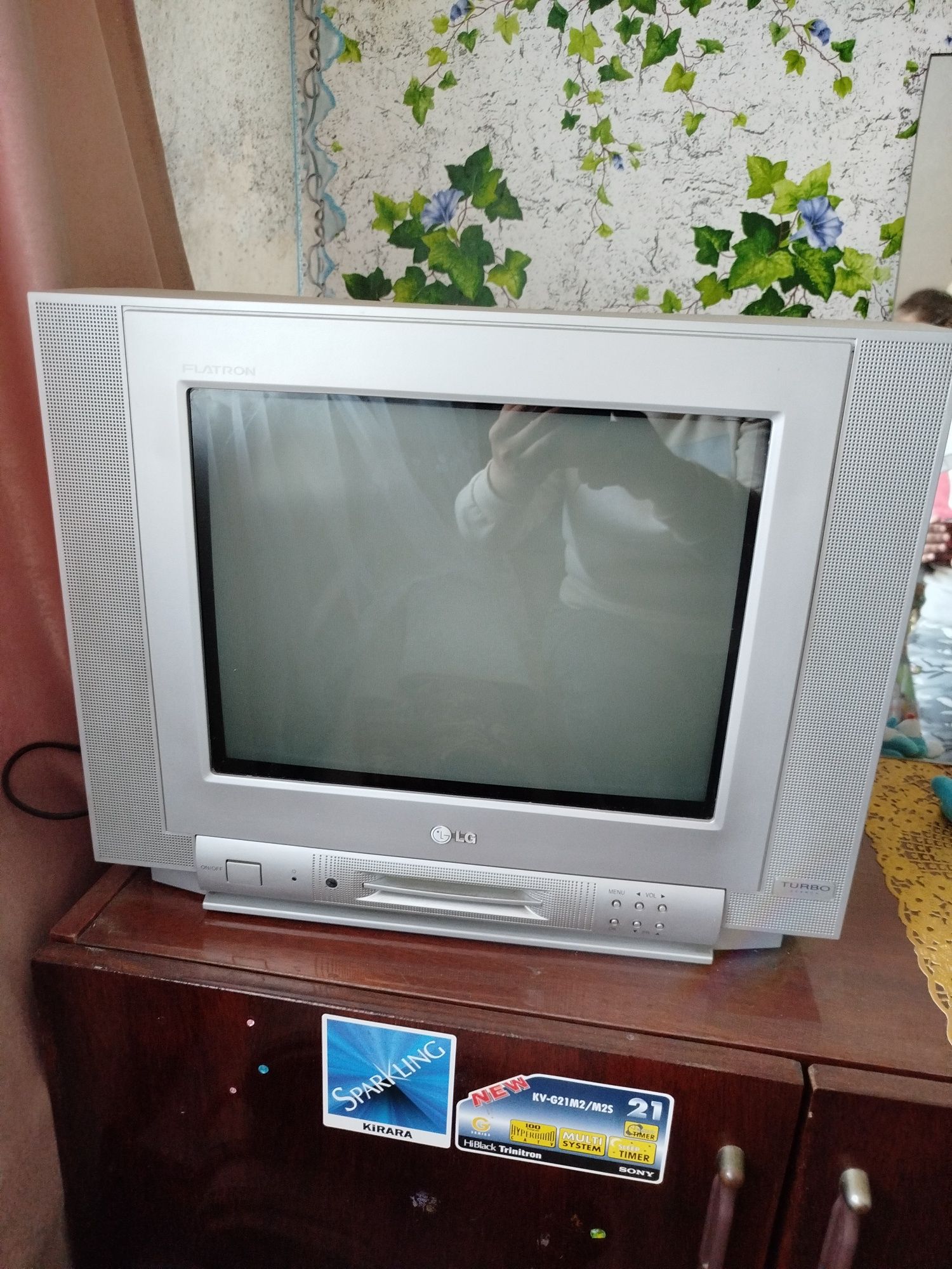 Маленький телевизор