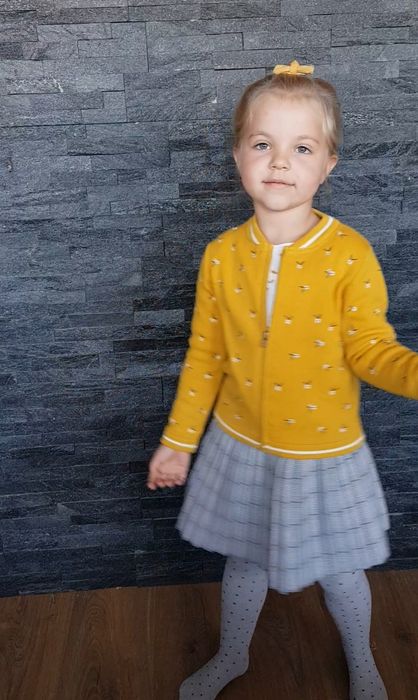 Zestaw na jesień sweterek spódniczka bluzka rozm 116