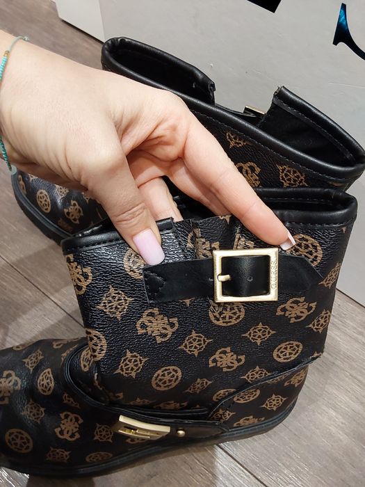 Botki Guess rozmiar 39