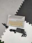 Atari 800XE z zasilaczem