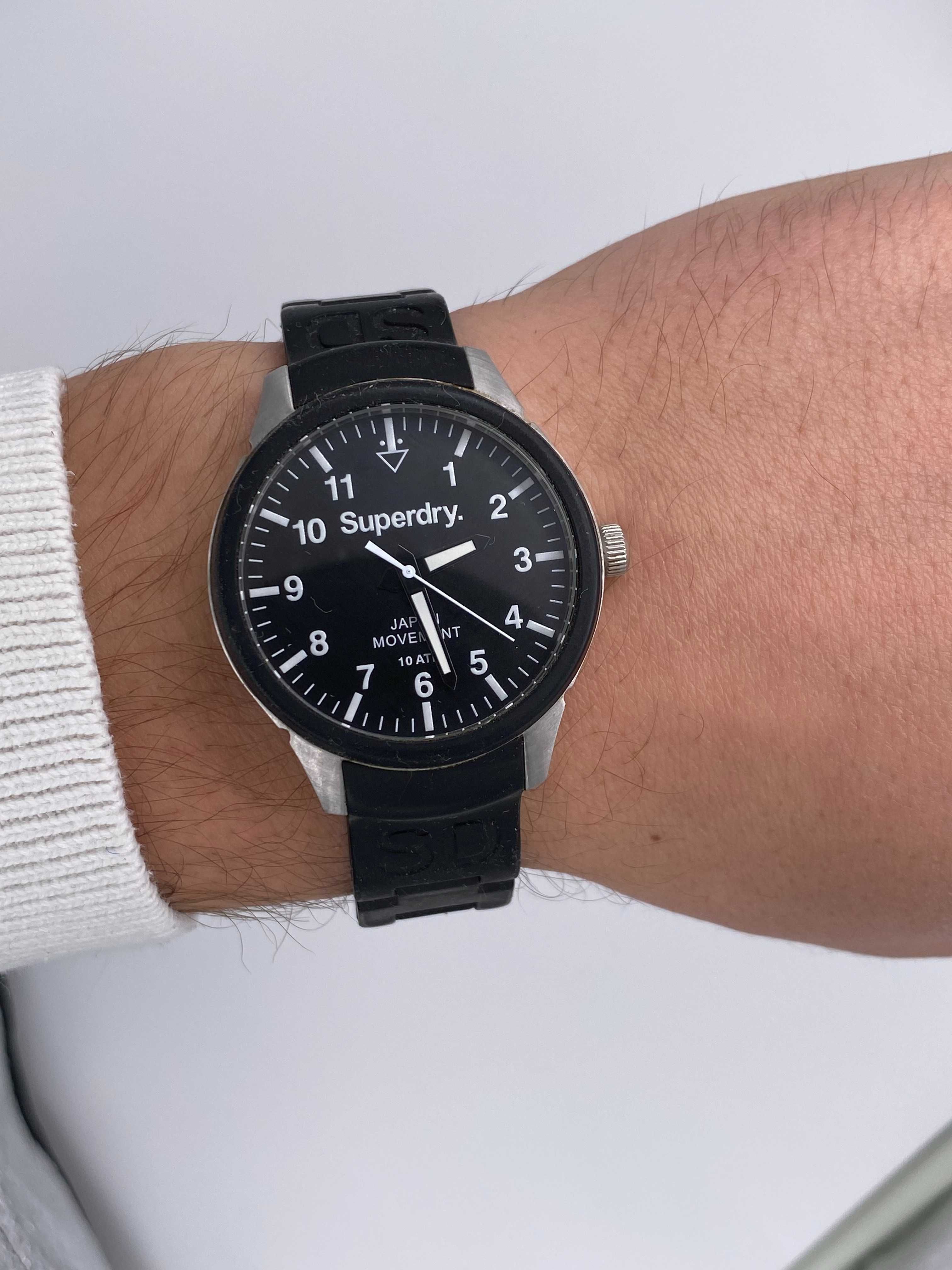 Zegarek Męski czarny sportowy Superdry SYL120B Outlet