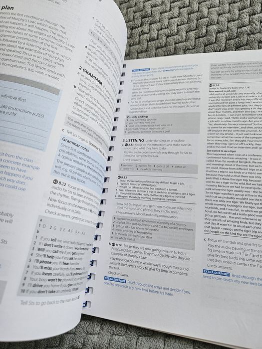 English File Pre-intermediate Teacher's Guide