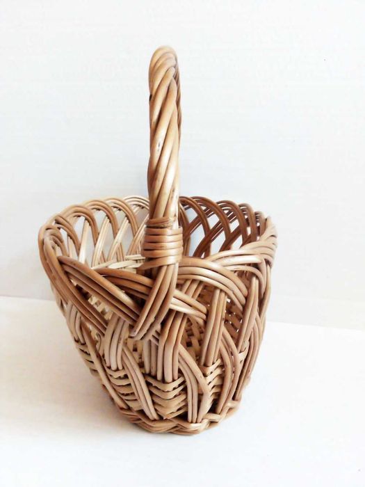wiklinowy koszyk vintage