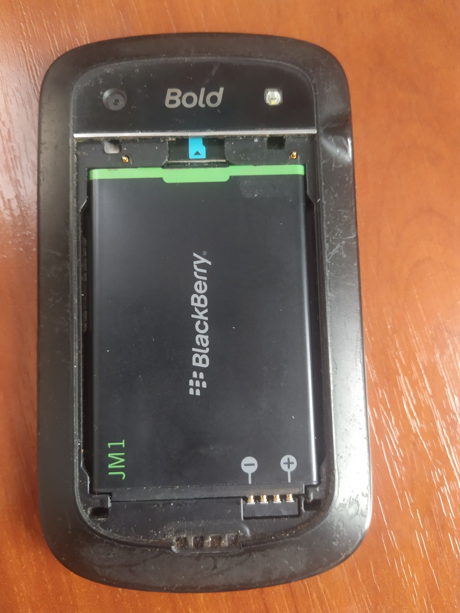 Телефон blackberry bold 9900 смартфон