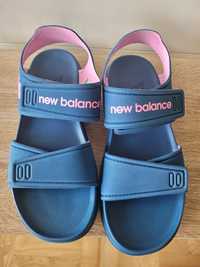 New Balance sandałki dziecięce pianka niebieski rozmiar 33