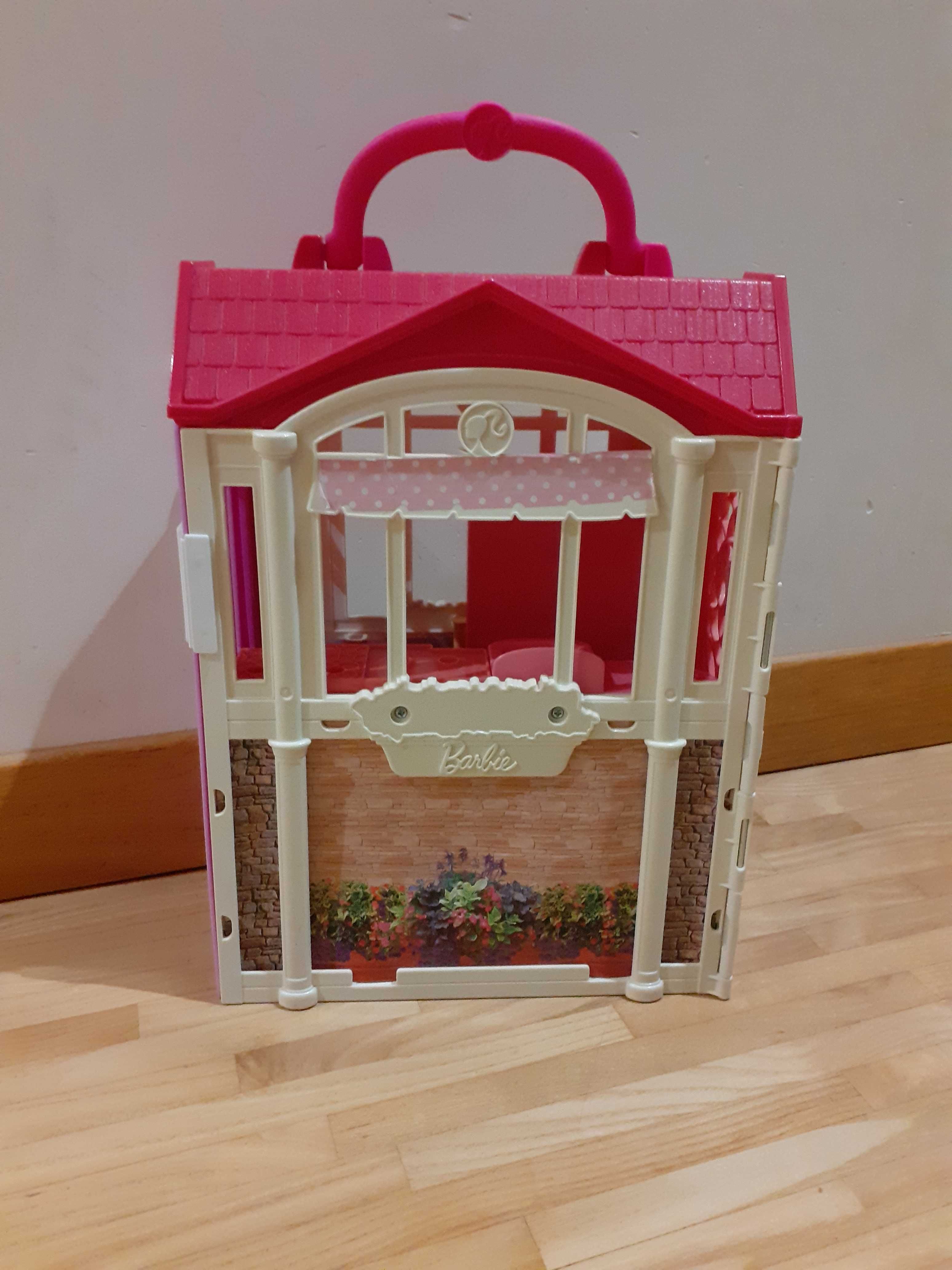 Barbie domek typu walizka