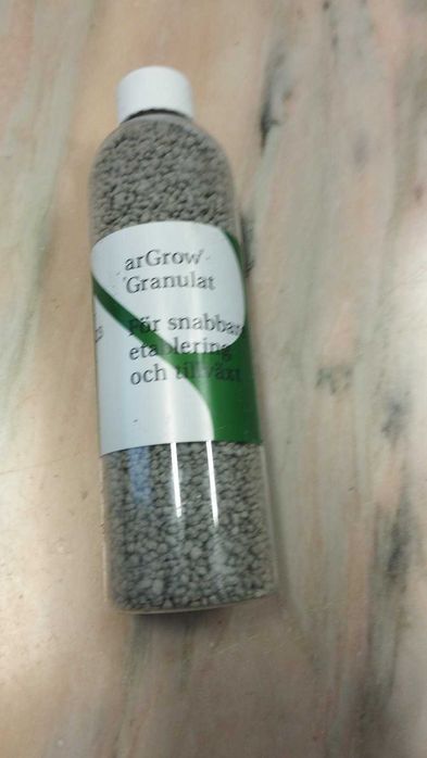 Гранульоване добриво для укріплення коріння і росту рослин