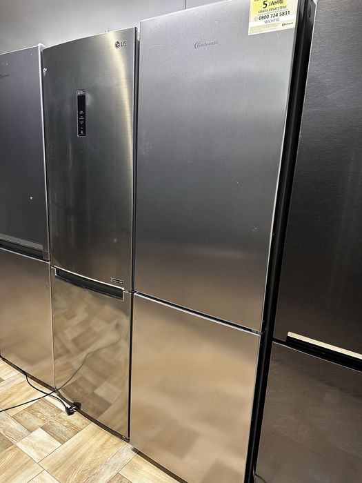 Холодильник BAUKNECHT,привезений з Німеччини.