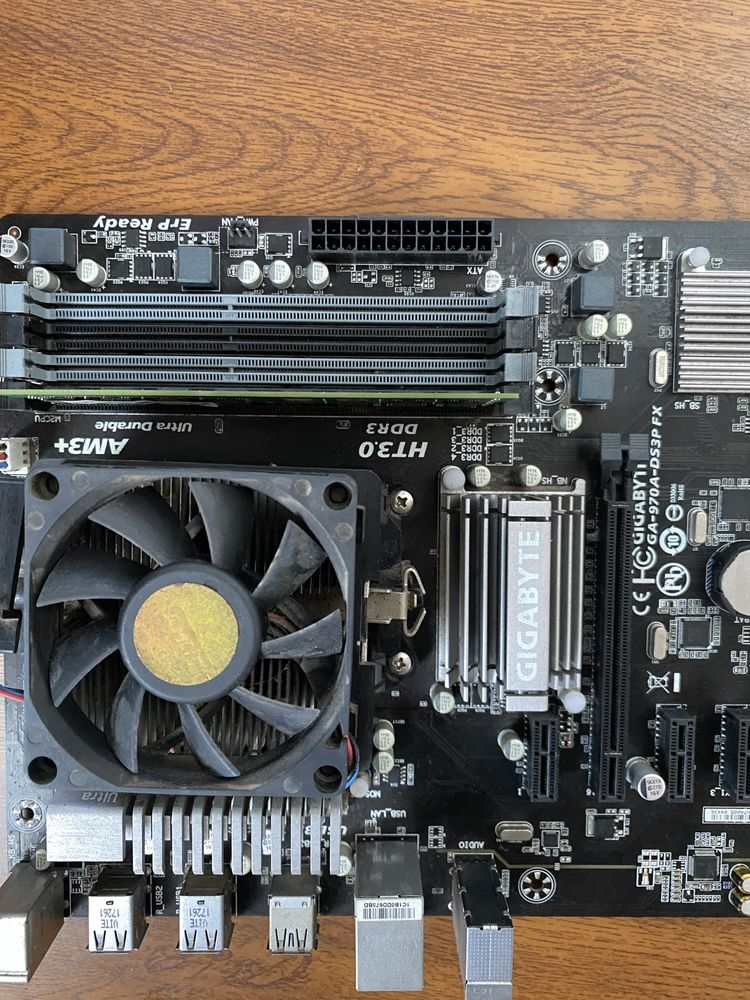 Материнская плата Gigabyte GA-970A-DS3P FX +проц+ оперативка