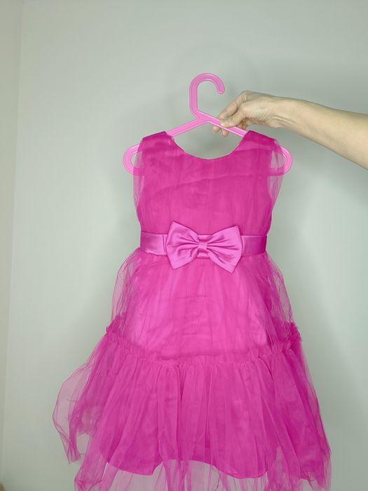 Сукні святкові на дівчаток 5-7 років