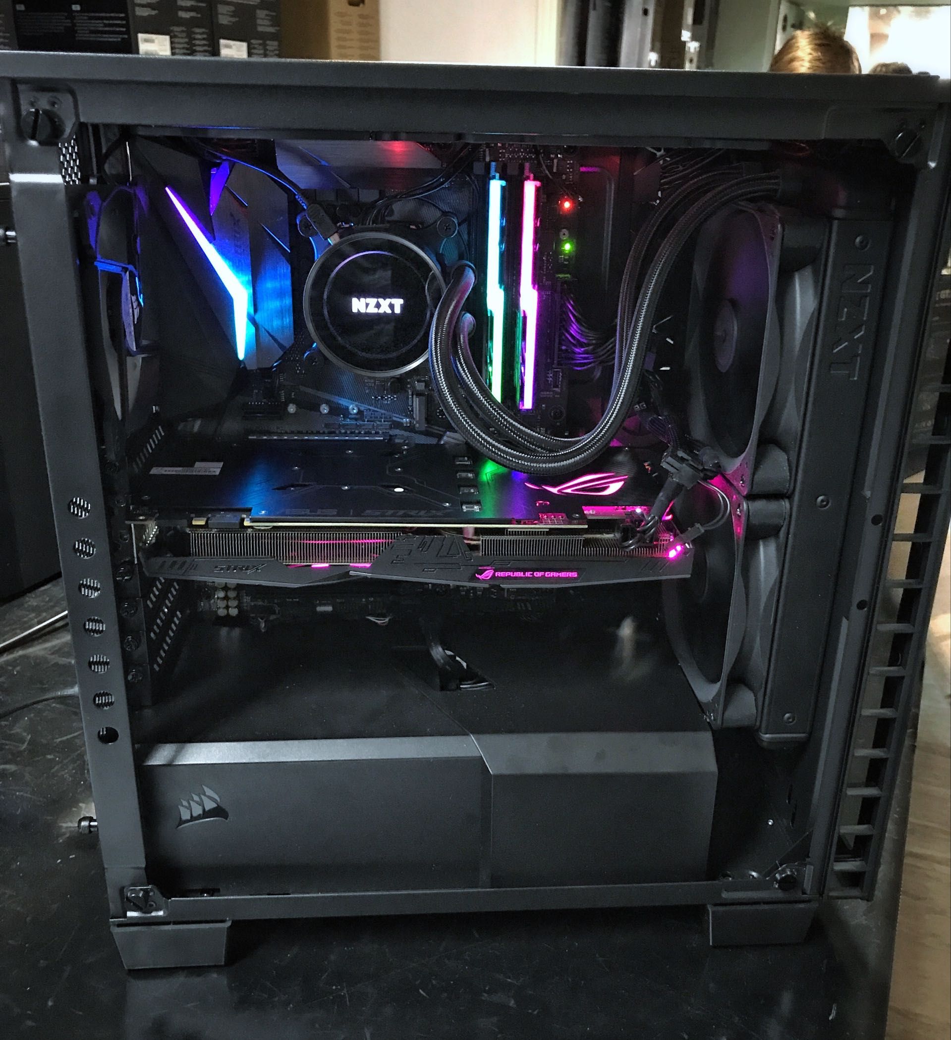 PC Gaming Intel i7, GeForce GTX 1080 Ti 11GB, Liquid Cooling