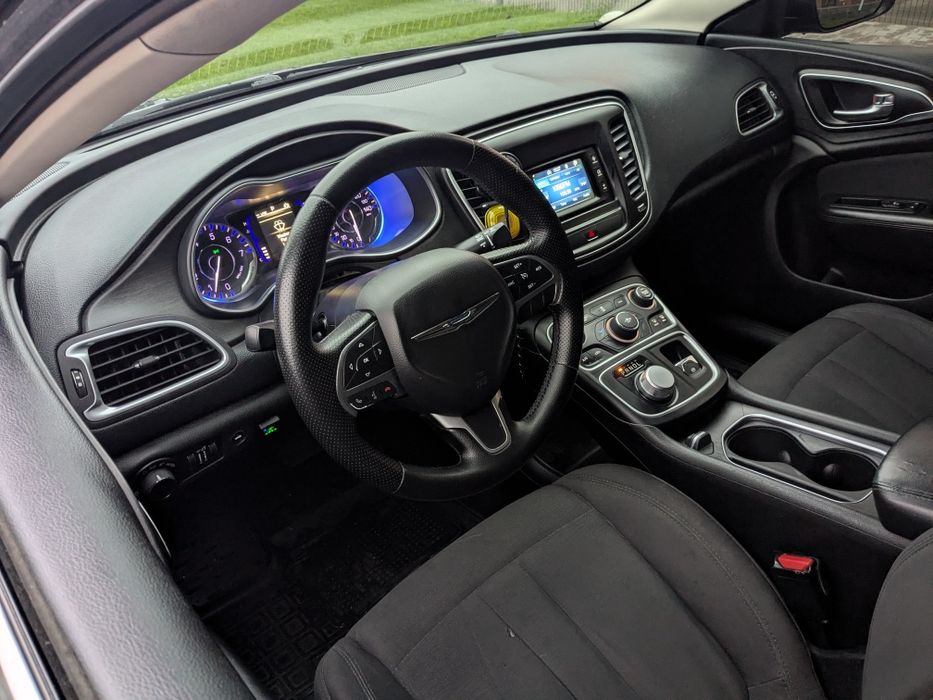 Chrysler 200 2014 рік  газ