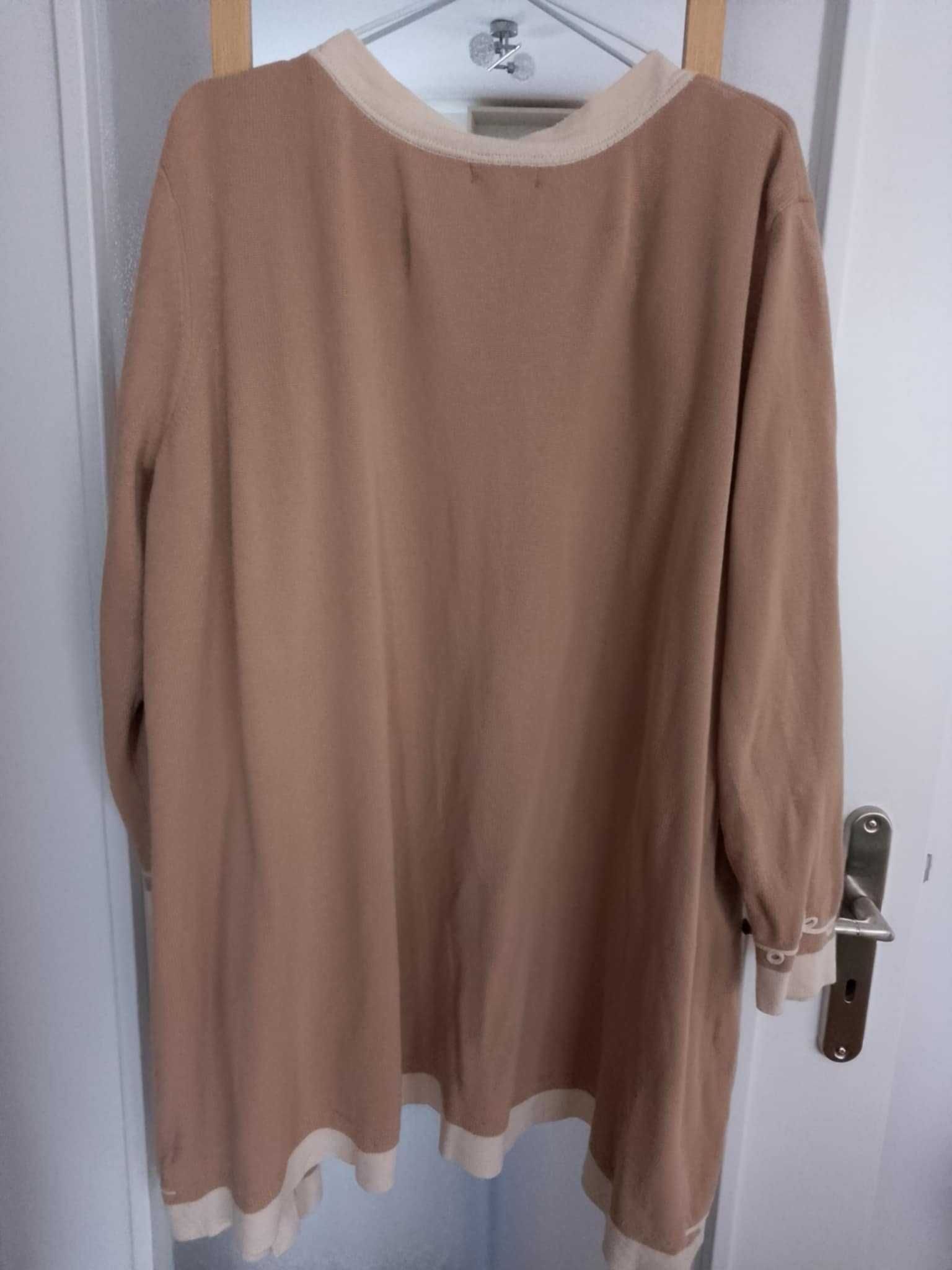 sweter  z ozdobnym haftem