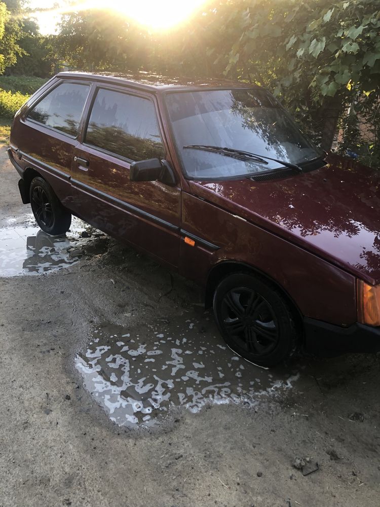 Таврія нова zaz 1102