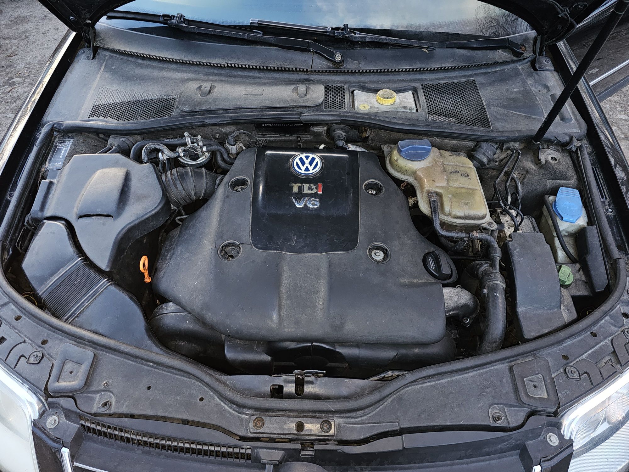 Funkcjonalny VW Passat Variant 2,5 TDI V6