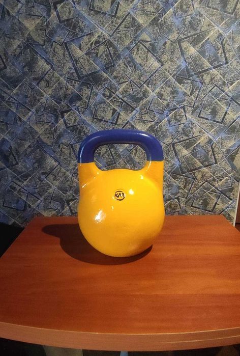 Продам гирю 16кг