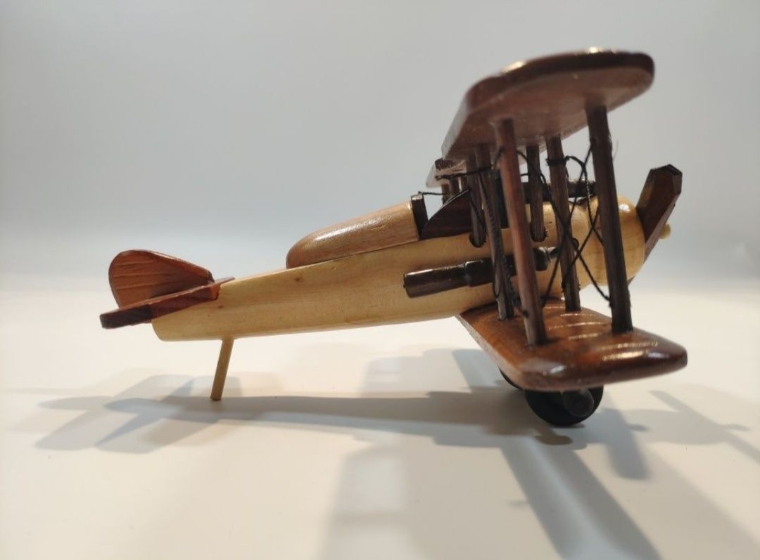 Dwupłatowiec samolot, drewniany model