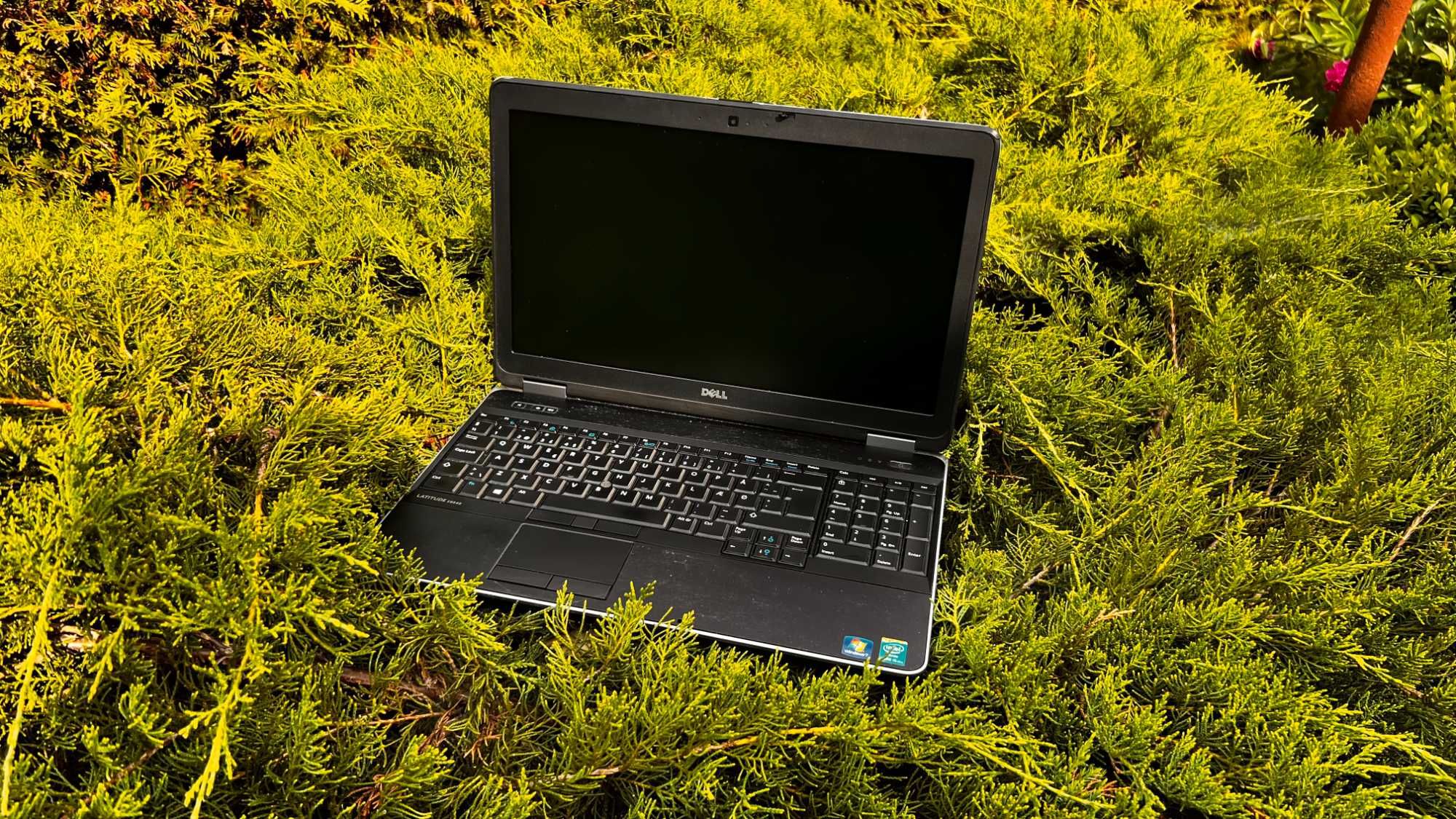 Dall Latitude E6540 i5-4300M 8 ГБ DDR3 HDD 500ГБ 15.6" FHD
