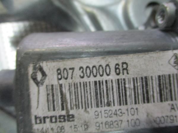 Elevador vidros frente direito RENAULT Megane III Coupé (DZ0/1_)