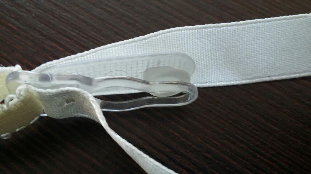 Pas do pończoch Dalia