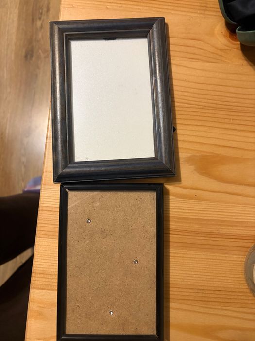 Dwie ramki w dobrym stanie 10x15